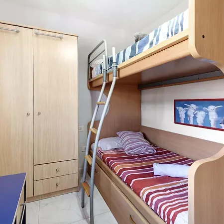 Caletillas Beach Apartment *